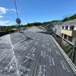 東京都あきる野市H様邸着工しました！　屋根カバー・スーパーガルテクト