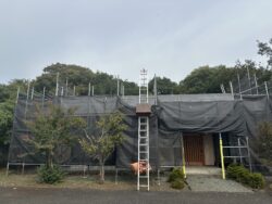 足場